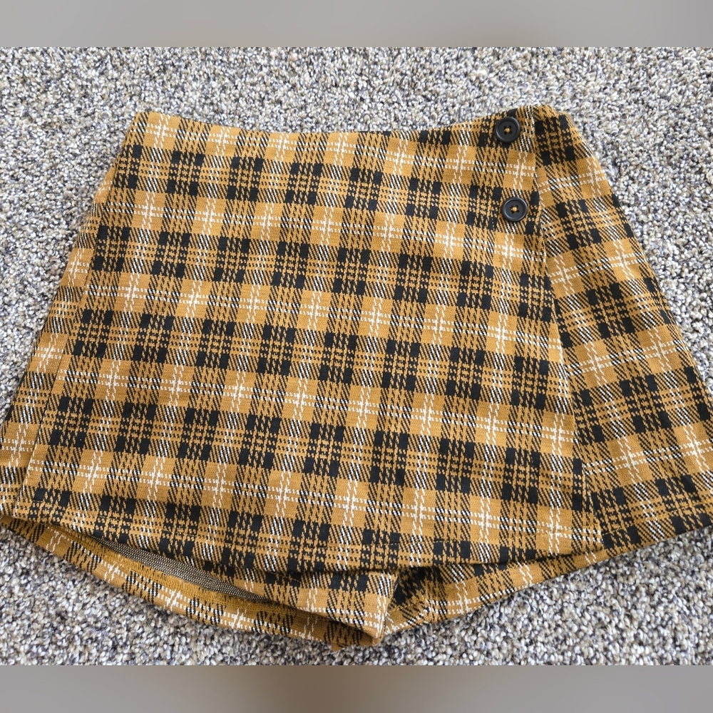 Plaid Button-Detail Youth Skort